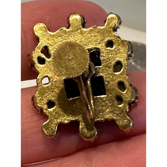 Intaglio Soldier Cameo Earrings Onyx Green Cabochon Stones Screwback Vtg 60s - Picture 5 of 6